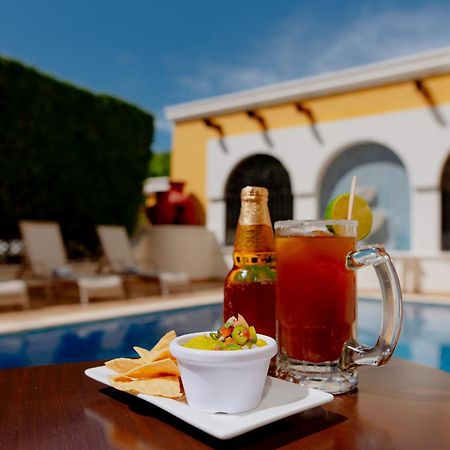 Hotel Plaza Campeche Bagian luar foto