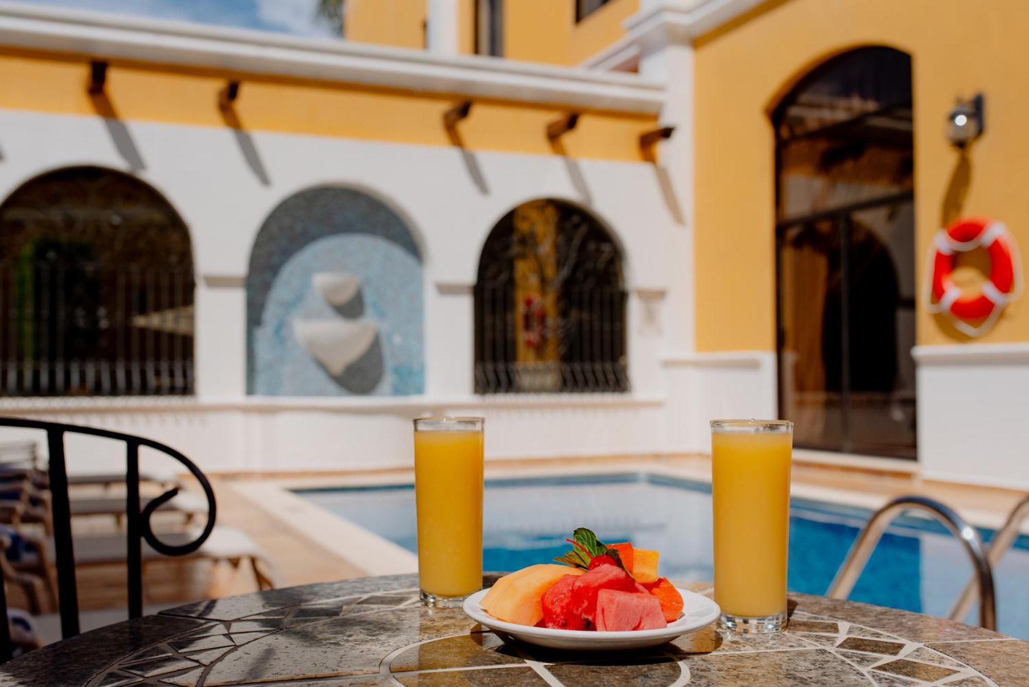 Hotel Plaza Campeche Bagian luar foto